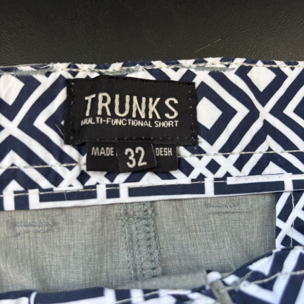 Trunks Surf And Swim Co. Men's Performance Multi-Functional Shorts Size 32 - Picture 10 of 12